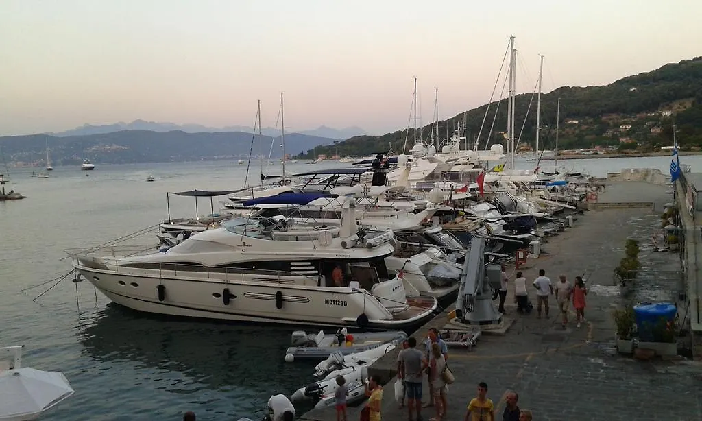 Affittacamere La Lanterna Porto Venere Pensjonat
